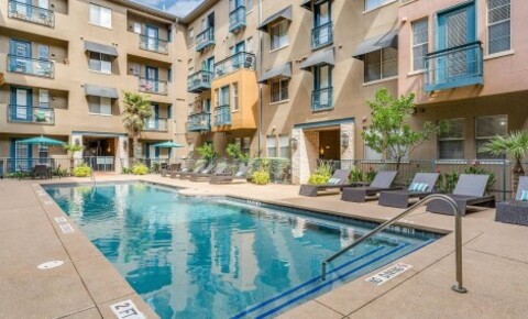 Apartments Near Austin Studio on West and 3rd lease takeover June 2 - Nov 6 for Austin Students in Austin, TX