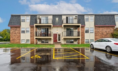 Apartments Near UIS Pine Ridge Apartments for University of Illinois at Springfield Students in Springfield, IL