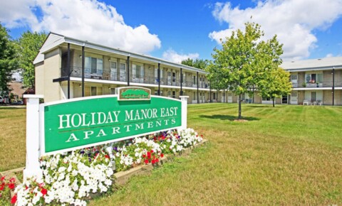 Apartments Near Dorsey Business Schools-Madison Heights Holiday Manor East for Dorsey Business Schools-Madison Heights Students in Madison Heights, MI