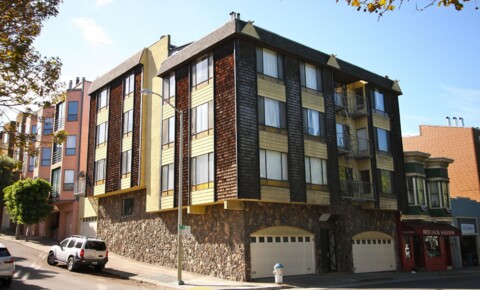 Apartments Near COM 125 for College of Marin Students in Kentfield, CA