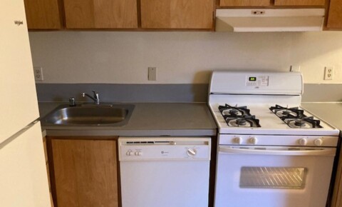 Apartments Near LCC PKW - Parkwood Apts for Lane Community College Students in Eugene, OR