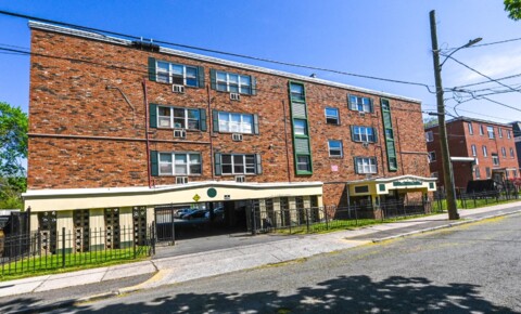 Apartments Near Hartford Seminary 50 Allen Pl / Theo Investments LLC for Hartford Seminary Students in Hartford, CT