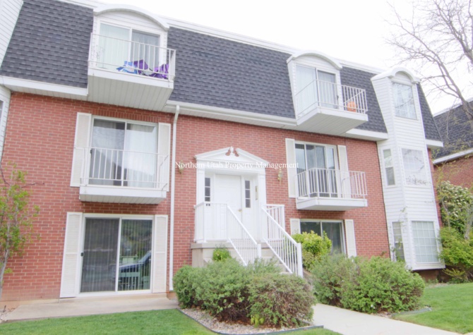 Houses Near Updated 2 Bed 1 Bath Condo
