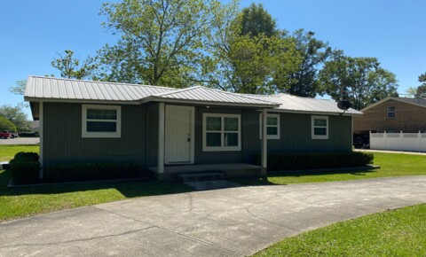 Houses Near BSCC Upcoming: 3 Bedroom Cottage - Downtown Fairhope for Bishop State Community College Students in Mobile, AL