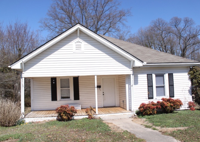 Houses Near 401 E 4th St. Kannapolis, NC 28083(PENDING LEASE SIGNING)