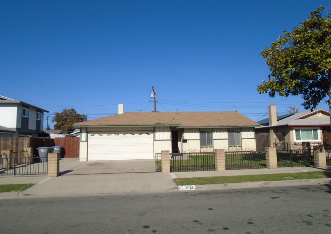 Houses Near Newly remodeled 4+2 North Oxnard Home