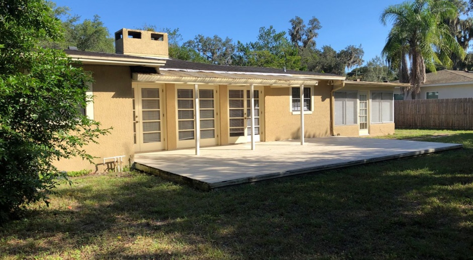 Beautiful 3 Bed/ 2 Bath Home for rent in the Heart of Winter Park!