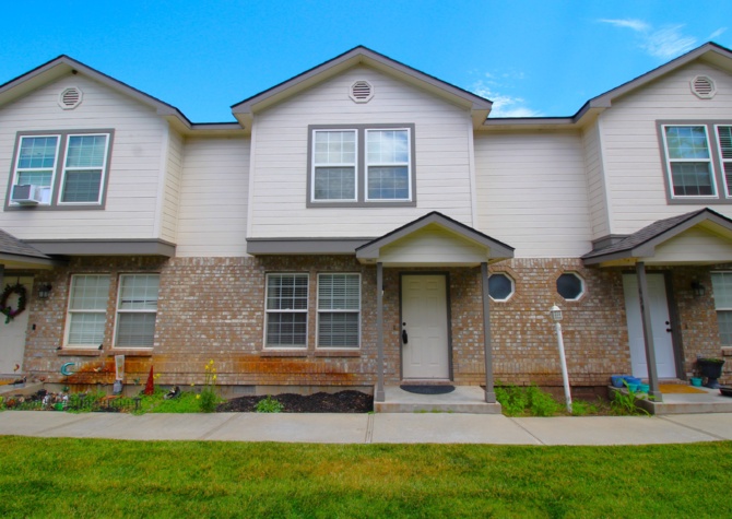 Houses Near Very Clean and Well Kept Central Meridian Townhome