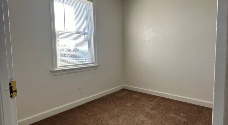 Willoughby 2bedroom/1 bath apartment
