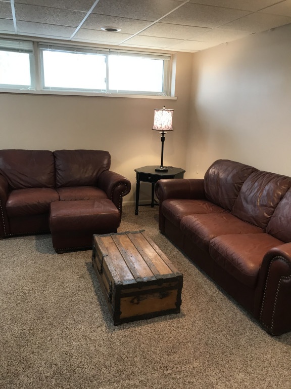 Daylight Basement Apartment - All Inclusive