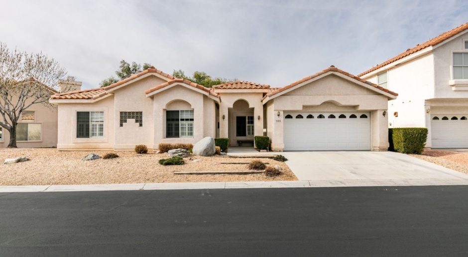 GORGEOUS SINGLE STORY HOME WITH TONS OF UPGRADES*3 LARGE BEDROOMS*GUARD GATED COMMUNITY*