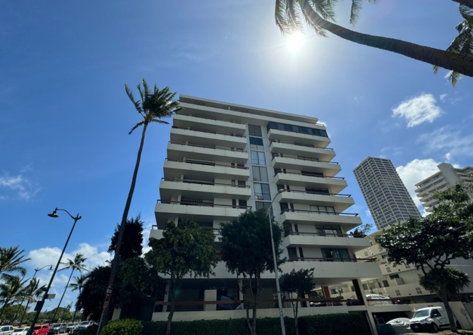 Apartments Near 2BR/2BA/1PK in Waikiki