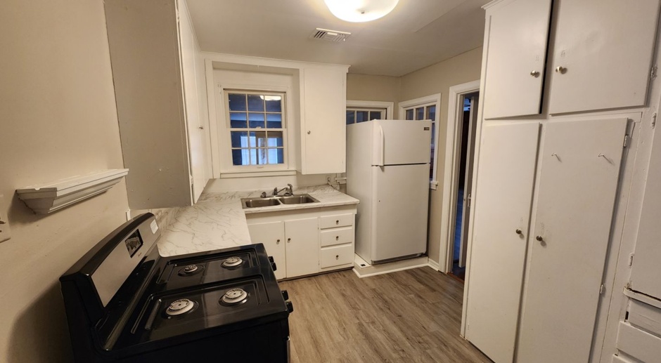 Located by Amarillo College 3/1/2living areas fridge is not included