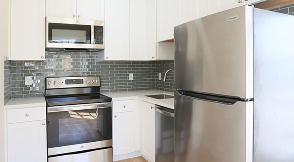  Elegant 1BR/1BA in Oakland's Cleveland Heights, Shared laundry, Small Pets Considered (633 Alma #12)