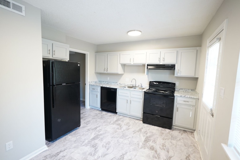 Ridge View | Renovated 2 Bed Townhomes