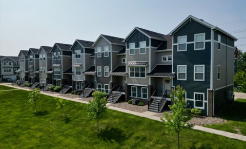 Apartments Near Kaplan University-Des Moines Campus Cove at Kettlestone Townhomes for Kaplan University-Des Moines Campus Students in Urbandale, IA