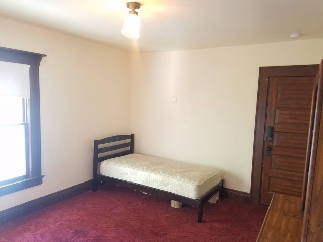 Spacious Room for Rent Next to Whittier College