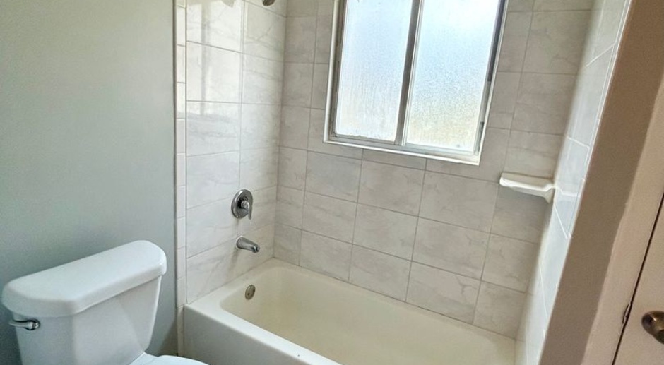 Beautifully Updated 4 Bedroom 2 Bath In Bridgeton