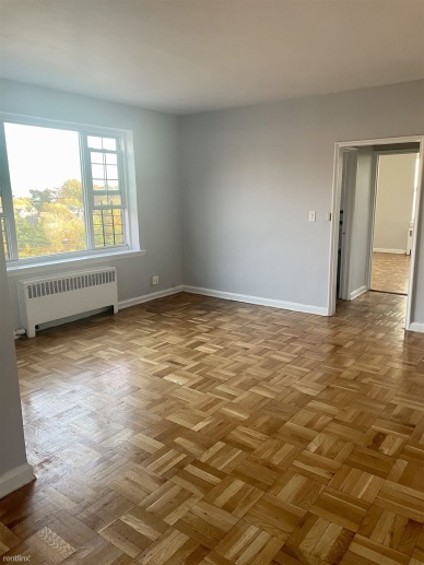 Renovated 1 Bedroom Apartment on 6th Fl. Well Maintained Bldg -Laundry/New Rochelle