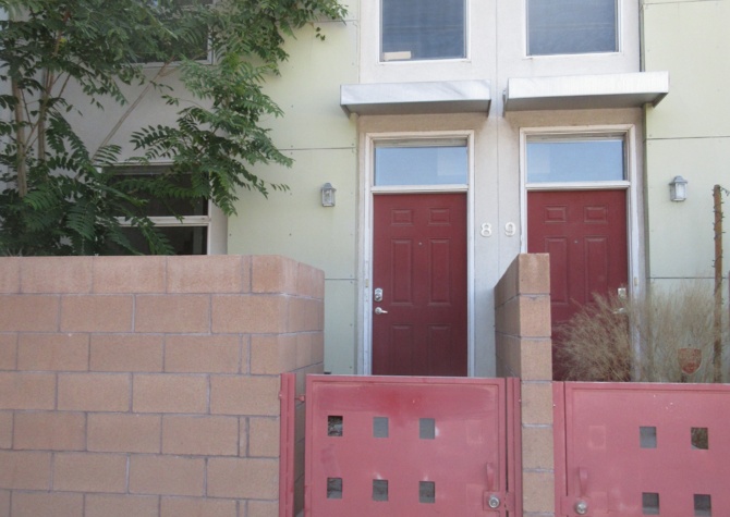 Houses Near 2BR, 1.50BA, 1CG, Refrigerated Air, Close to UNM!