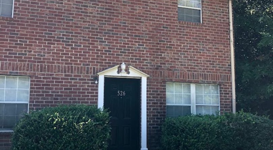 2Bed/1Bath Townhome Available October 15th! 