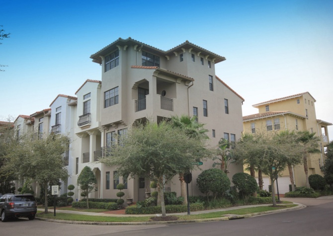 Houses Near Westshore Yacht Club - End Unit Townhome
