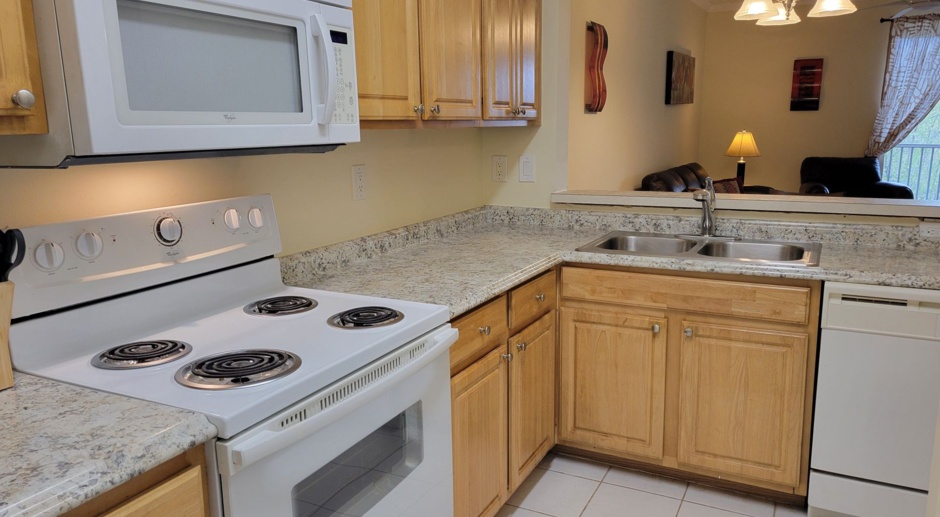 Annual turnkey furnished renovated GATED COMMUNITY**3 BEDROOM TOWNHOUSE