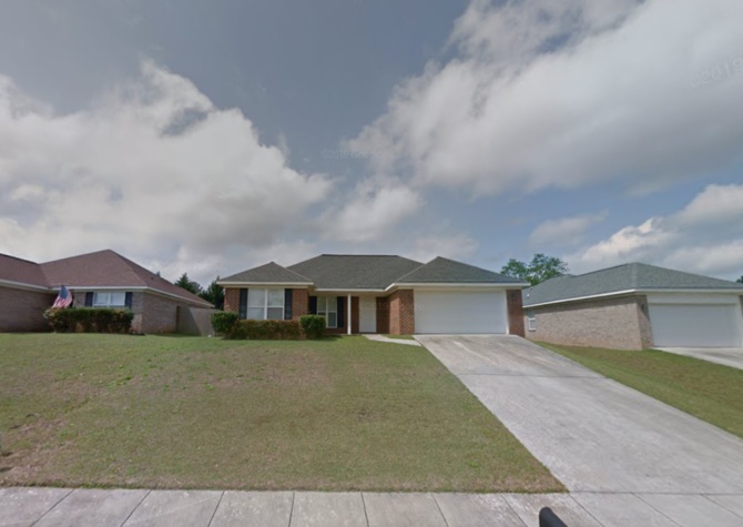 Houses Near AVAILBLE IN MAY!! WEST MOBILE 3 BEDROOM / 2 BATH IN OAK FOREST!!!