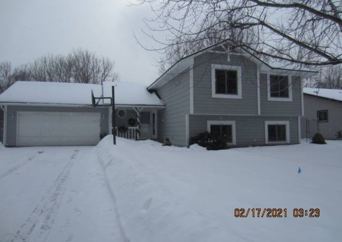 Houses Near Spacious 3 Level Split 4 Bedroom Home, 2 Walkouts, Fenced Yard 