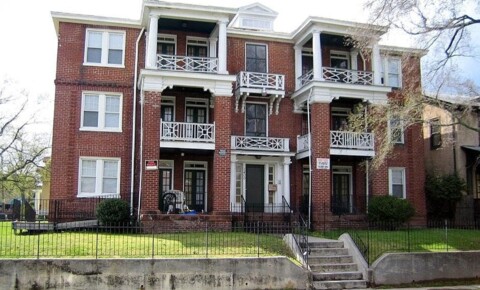 Apartments Near U of R 2400 Barton Avenue for University of Richmond Students in Richmond, VA