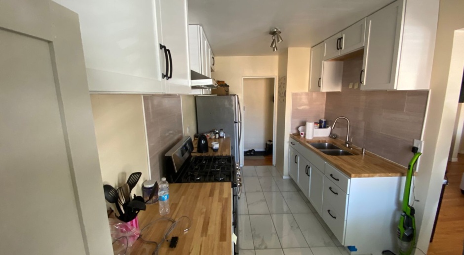Mayfair Unit for Rent: 1 Bed 1 Bath - New Kitchen Available Now