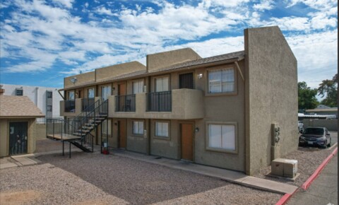 Apartments Near Phoenix College  Casita Robles Apartments for Phoenix College  Students in Phoenix, AZ