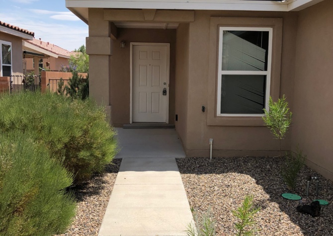 Houses Near Updated and Easy Living in Voltera -Updated 3 bd / 2 Ba Move-In Ready