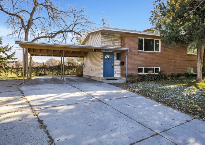 Houses Near DOG FRIENDLY Cottonwood Heights Home