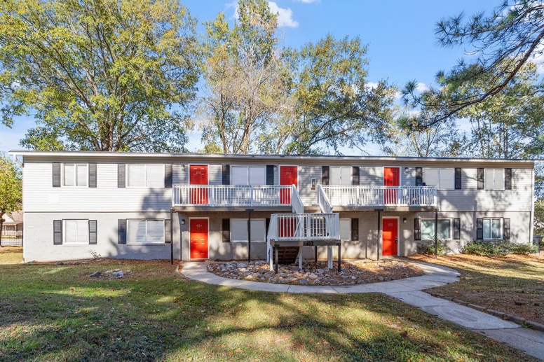 Renovated 2BR/1BA Apts Near Downtown Raleigh. 1 Mile to 1-440. Pets Welcome.