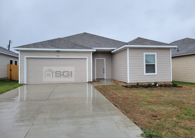Houses Near Fantastic quality construction 3 bedroom