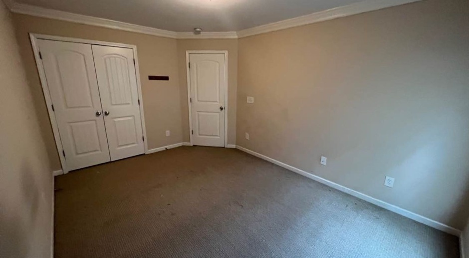 Room in 3 Bedroom Townhome at Altha St