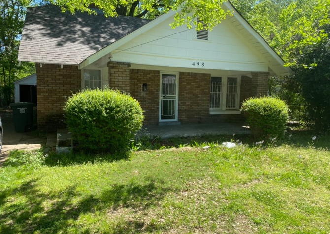 Houses Near **Memorial Day Special** 1/2 off first month's rent.