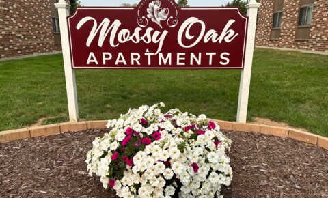 Apartments Near Northeast Wisconsin Tech College 2985 Mossy Oak Circle for Northeast Wisconsin Tech College Students in Green Bay, WI