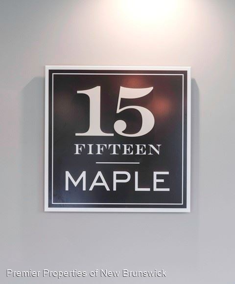 15 Maple St
