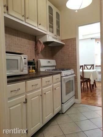 Spacious 1 Bedroom Condo Apt with Beautiful Garden Views - Parking - Pets Welcome / White Plains