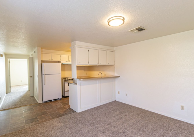 Apartments Near Affordable Tranquility Awaits: Embrace Comfort at Unit 1214, Your Budget-Friendly Retreat in OKC!