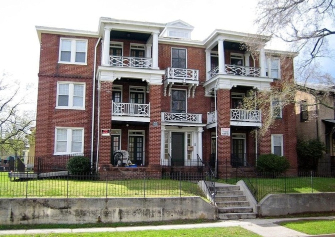Apartments Near Renovated 2 Bedroom Apartment in Northside!