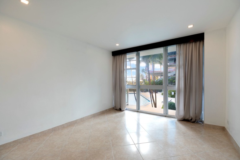 Stunning view 2-bedroom, 2-bathroom apartment located in a prime location.