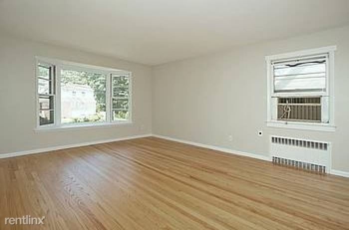 Gorgeous 4 Bed 2 Bath Single Family Home - W/D In Unit- 2 Car Garage - Located in White Plains