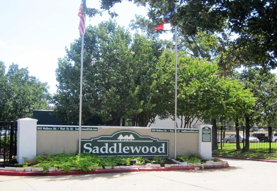 Saddlewood Club