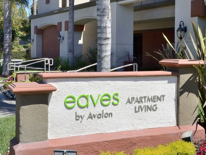 eaves West Valley