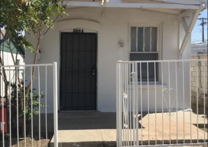 Houses Near Cozy One Bedroom and one bath single story home located in Central El Paso!