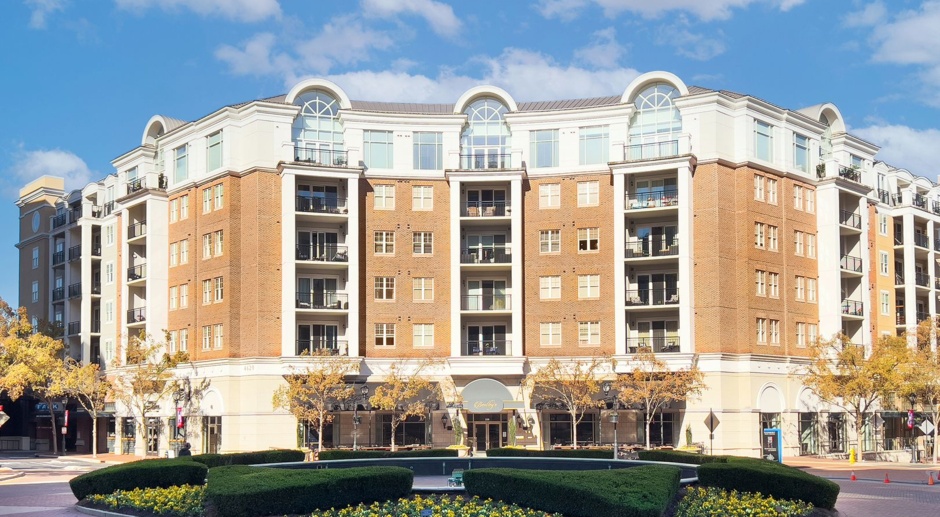 Experience upscale living in this exquisite luxury condo nestled in the heart of Southpark