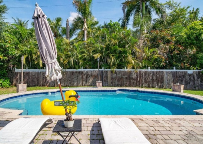 Houses Near 941 NW 26 Court, Wilton Manors, FL 33311